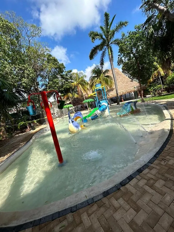 Hotel Plaza Caribe Канкун